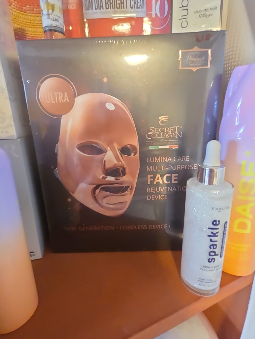 Lumina Care Face Rejuvenation Mask - Rose Gold